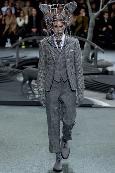 Look 7